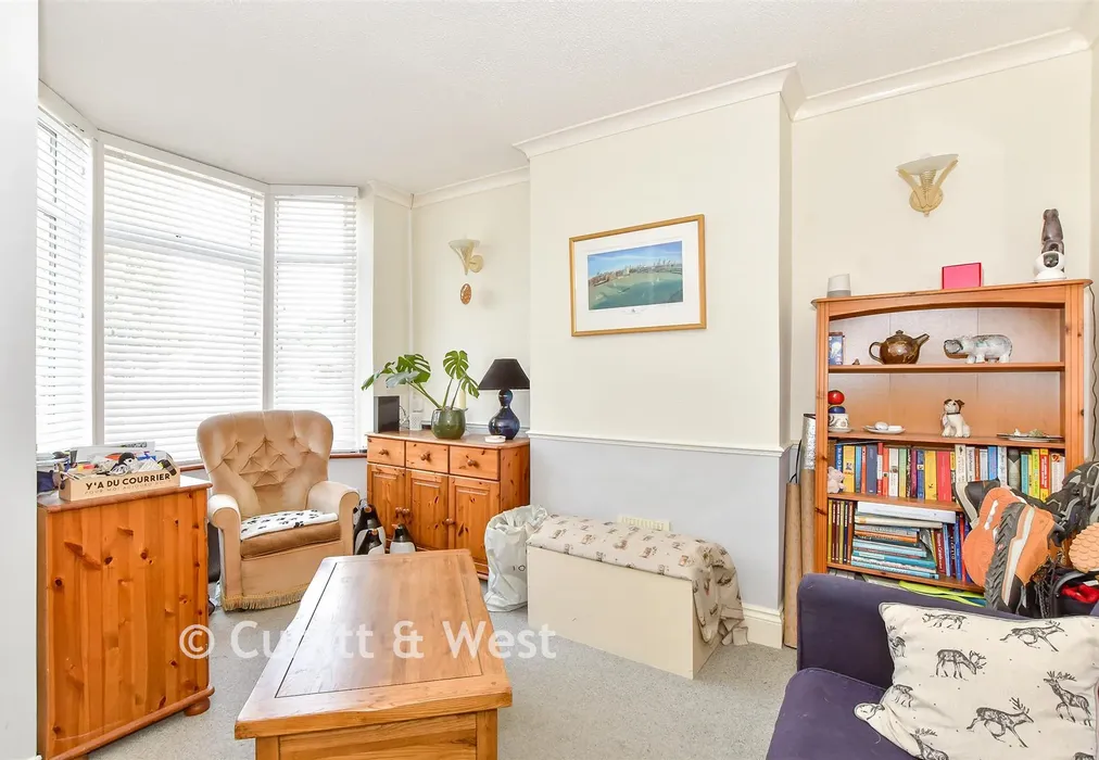 Lounge - Hester Road, Southsea, Hampshire - Wards of Kent