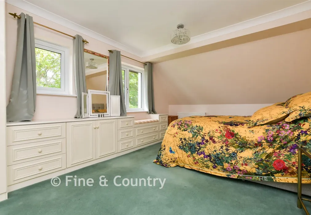 Bedroom 2 - Wotton Court, St Nicholas At Wade, Birchington, Kent - Wards of Kent