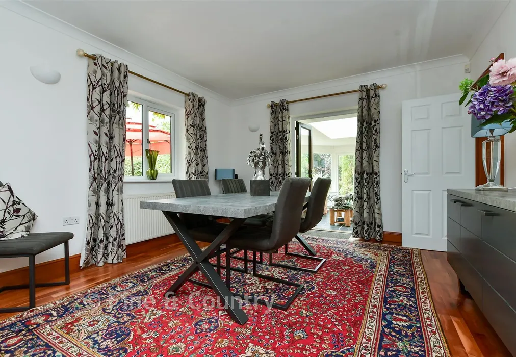 Dining Area - Wotton Court, St Nicholas At Wade, Birchington, Kent - Wards of Kent