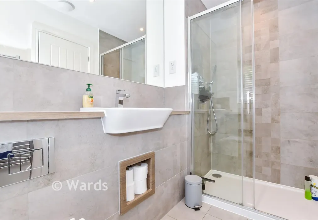 En-Suite Shower Room - Galpin Court, Maidstone, Kent - Wards of Kent