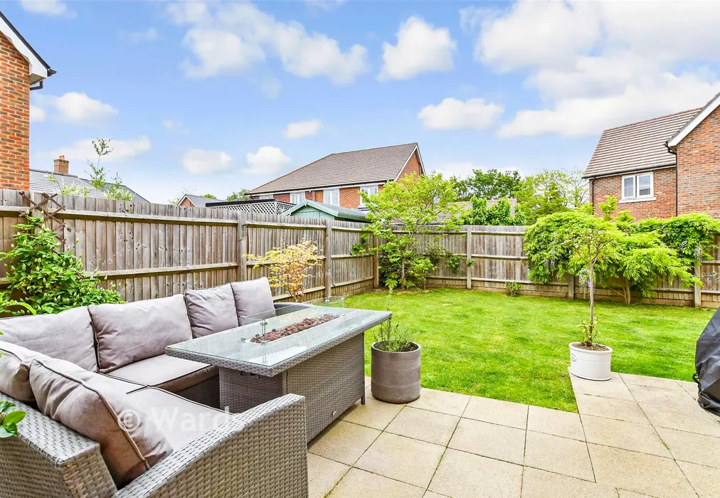 Rear Garden - Galpin Court, Maidstone, Kent - Wards of Kent