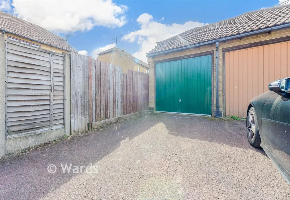 Garage - Johnsons Way, Greenhithe, Kent - Wards of Kent