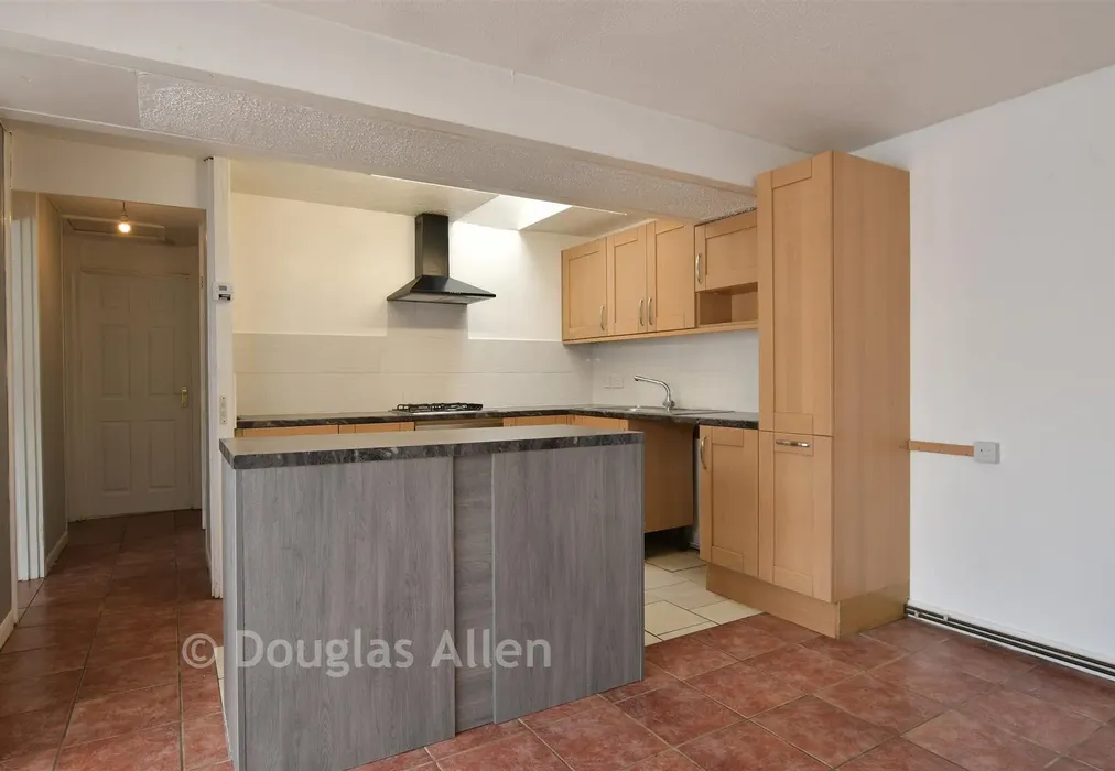 Kitchen/Dining Room - Travers Way, Basildon, Essex - Wards of Kent
