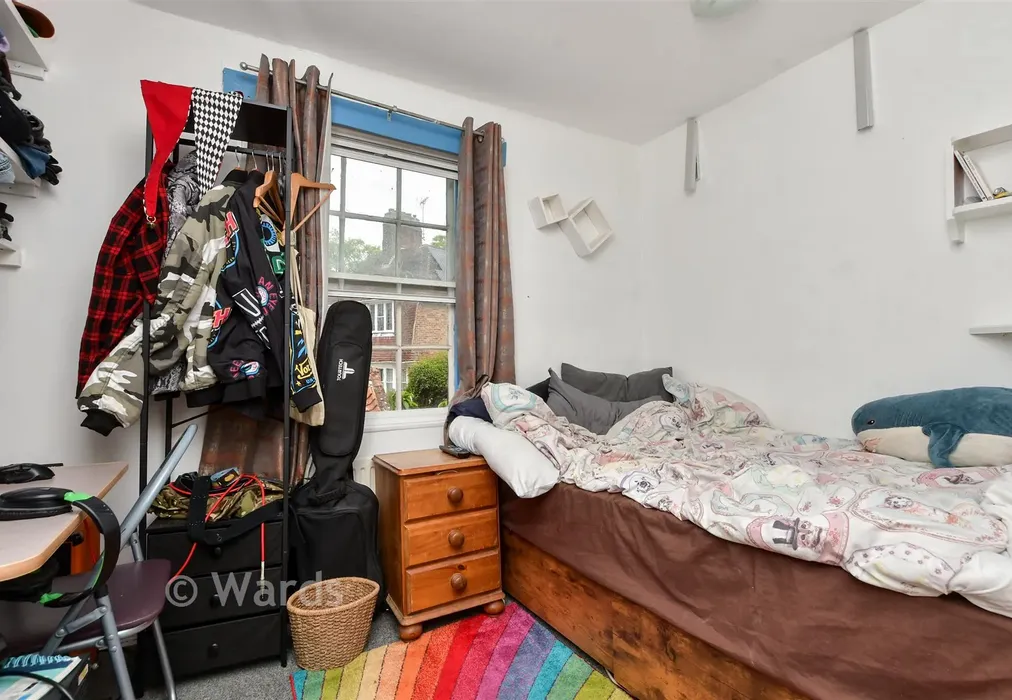 Bedroom 2 - King Street, Canterbury, Kent - Wards of Kent