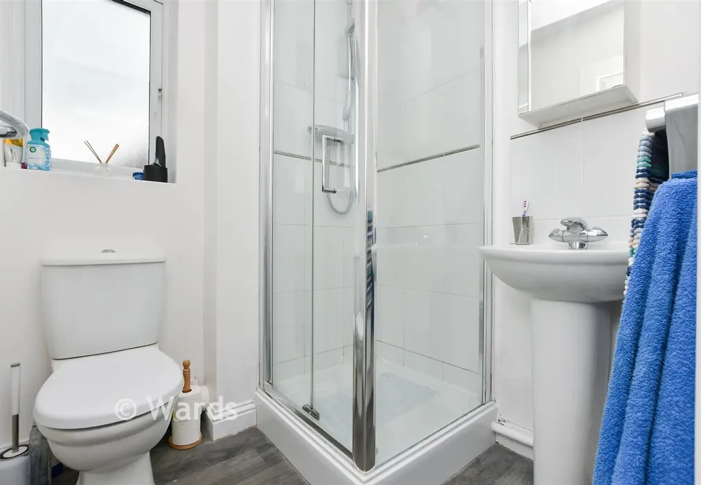 En-Suite Shower Room - Favourite Road, Whitstable, Kent - Wards of Kent