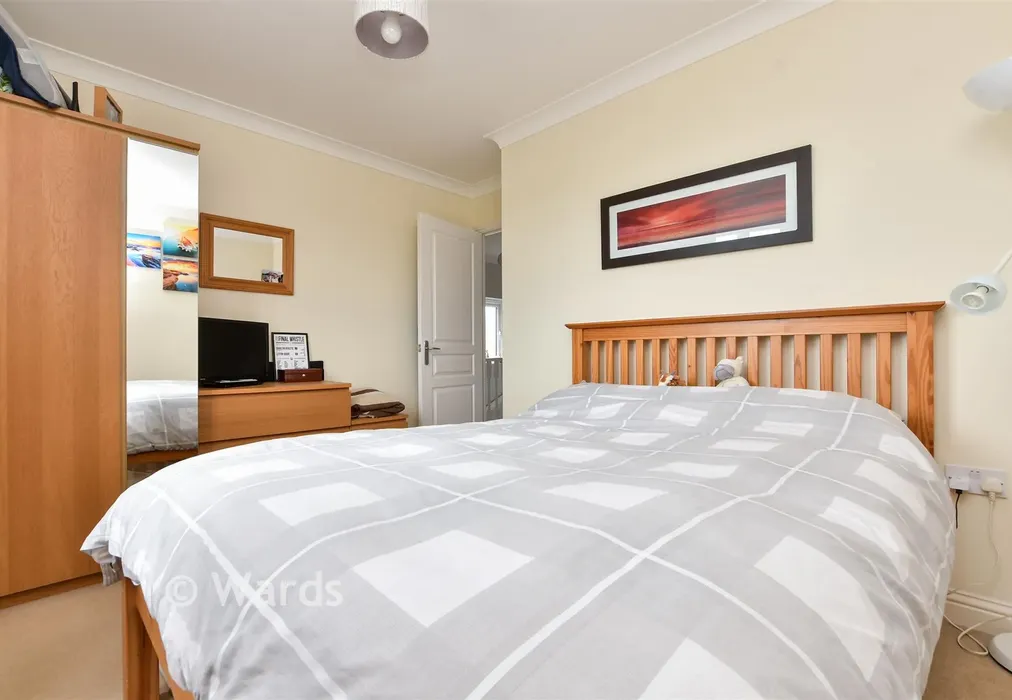 Bedroom 2 - Favourite Road, Whitstable, Kent - Wards of Kent