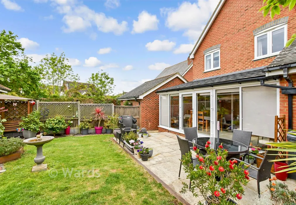 Rear Garden - Favourite Road, Whitstable, Kent - Wards of Kent