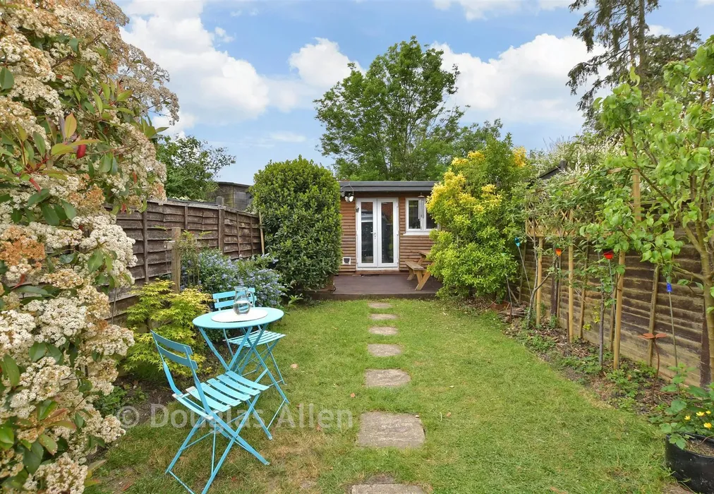 Rear Garden - Bluehouse Road, Chingford - Wards of Kent