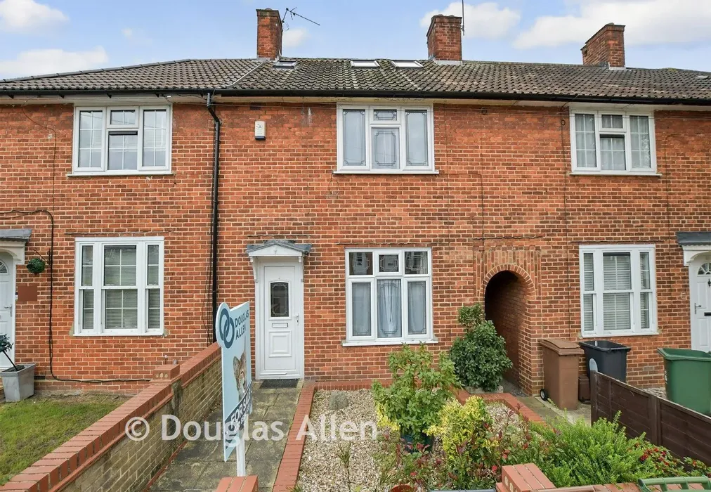 Front - Bluehouse Road, Chingford - Wards of Kent