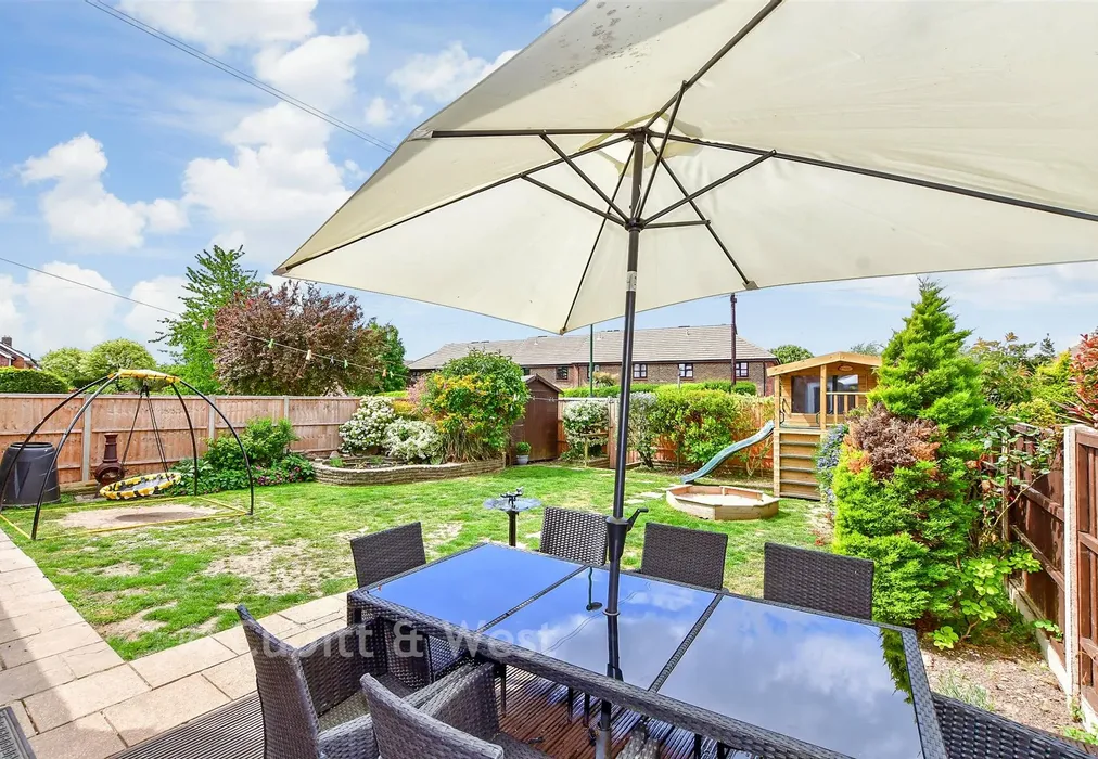 Rear Garden - Glenwood Road, Southbourne, Hampshire - Wards of Kent