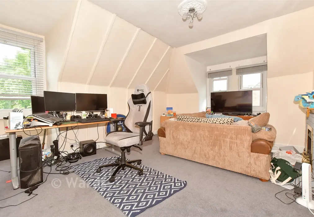 Lounge - Cherry Garden Avenue, Folkestone, Kent - Wards of Kent