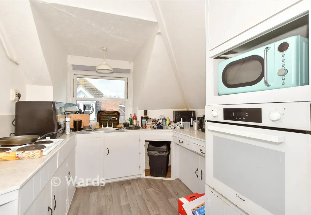 Kitchen - Cherry Garden Avenue, Folkestone, Kent - Wards of Kent