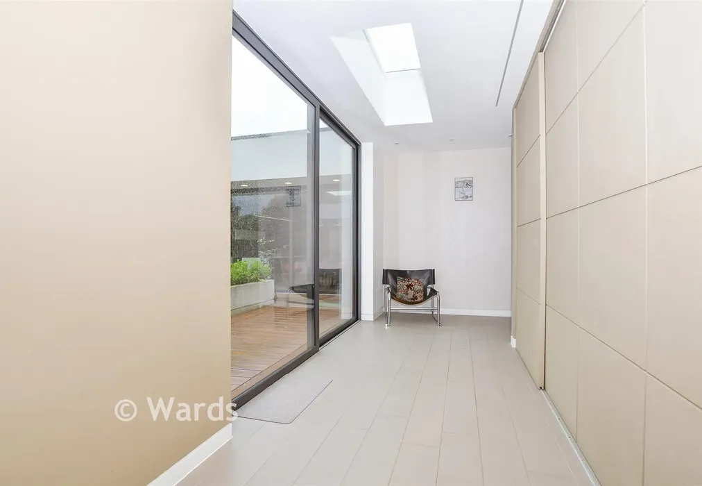 Internal Lifestyle Photograph - Rushetts Road, West Kingsdown, Sevenoaks, Kent - Wards of Kent