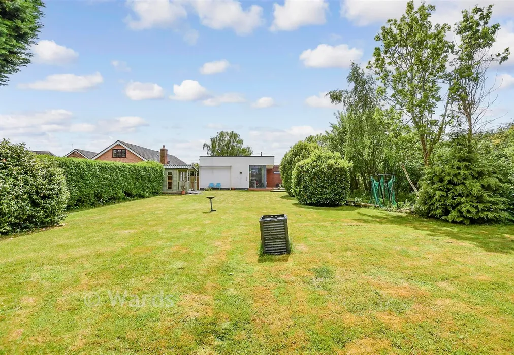 Rear Garden - Rushetts Road, West Kingsdown, Sevenoaks, Kent - Wards of Kent