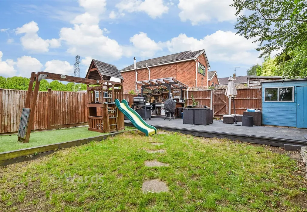 Rear Garden - Snowdon Avenue, Maidstone, Kent - Wards of Kent