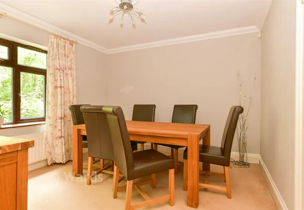 Dining Room - Whitepost Lane, Meopham, Kent - Wards of Kent