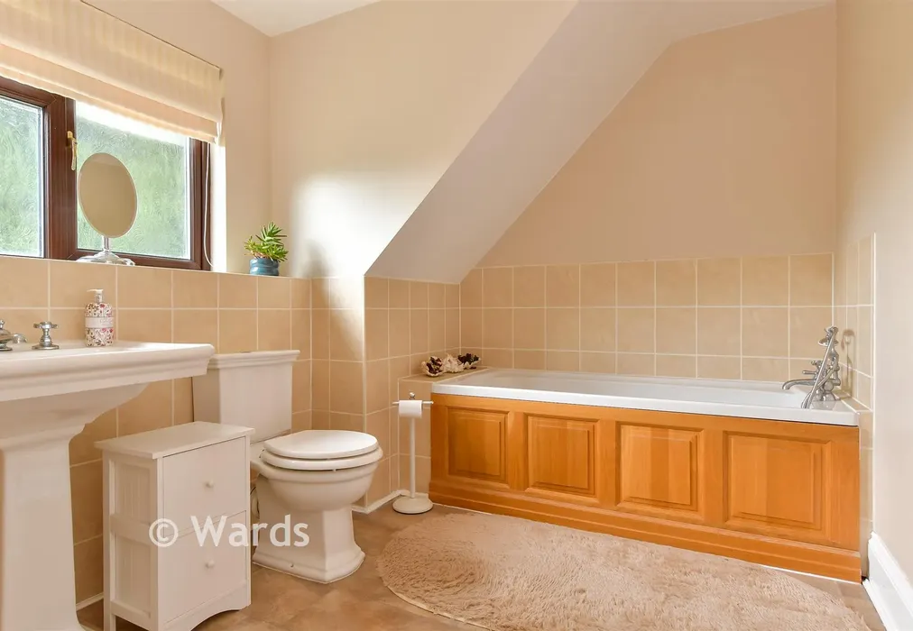 Bathroom - Whitepost Lane, Meopham, Kent - Wards of Kent