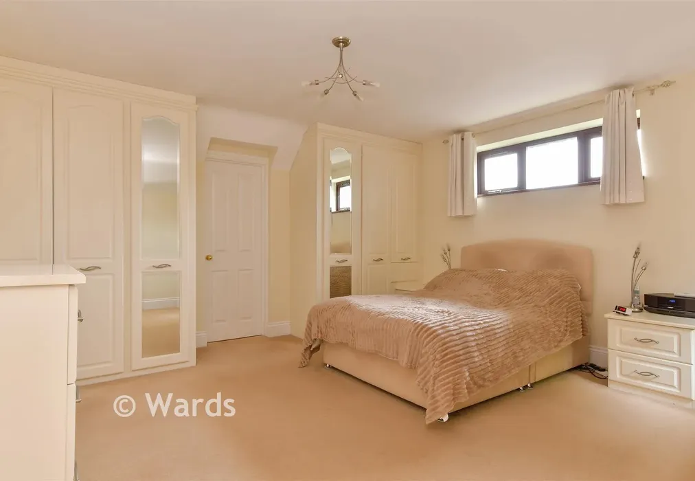 Bedroom 1 - Whitepost Lane, Meopham, Kent - Wards of Kent