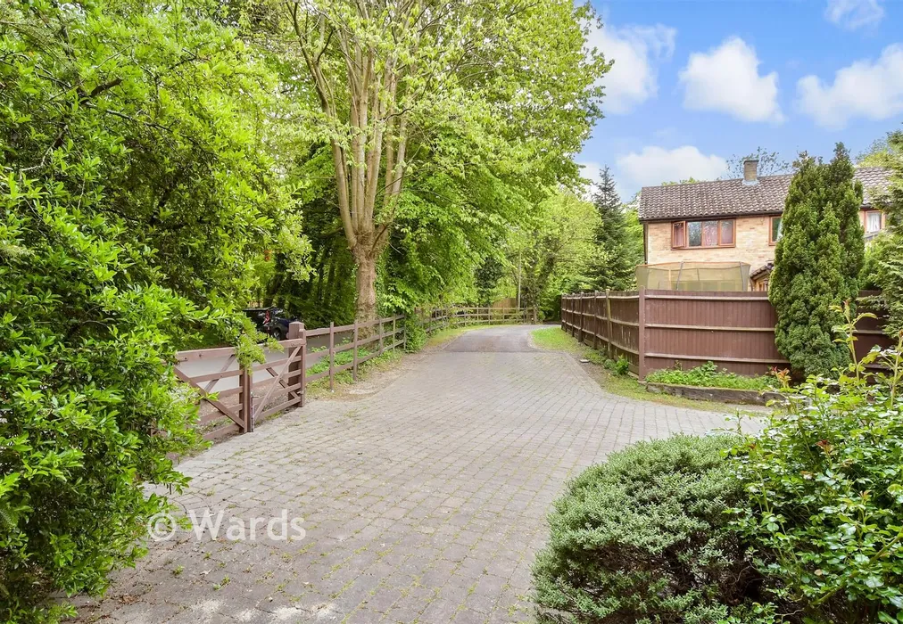 Driveway/Parking - Whitepost Lane, Meopham, Kent - Wards of Kent