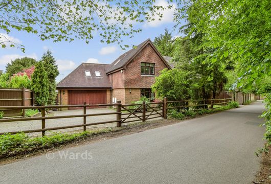 Whitepost Lane, Meopham, Kent - Wards of Kent
