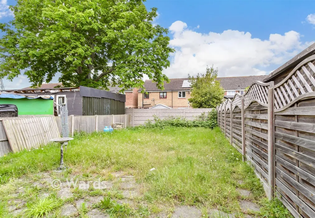 Rear Garden - Joyce Green Lane, Dartford, Kent - Wards of Kent