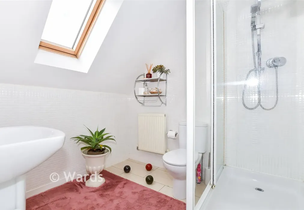 En-Suite Shower Room - Thomas Rider Way, Boughton Monchelsea, Maidstone, Kent - Wards of Kent