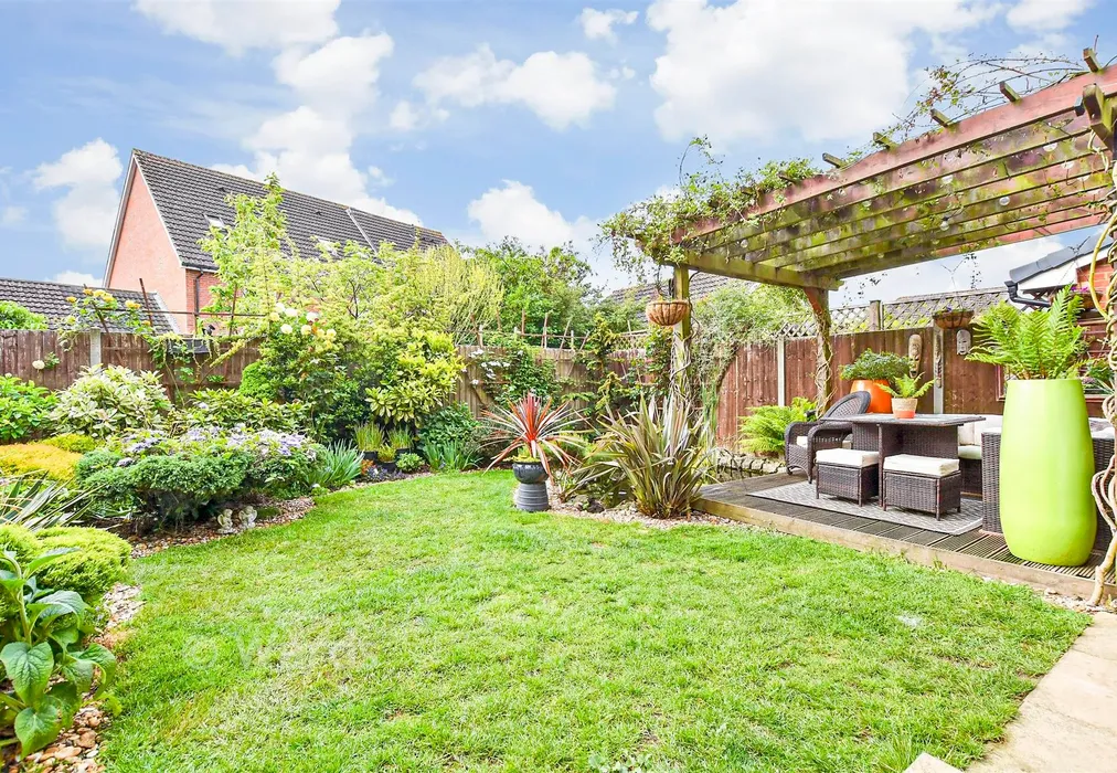 Rear Garden - Thomas Rider Way, Boughton Monchelsea, Maidstone, Kent - Wards of Kent