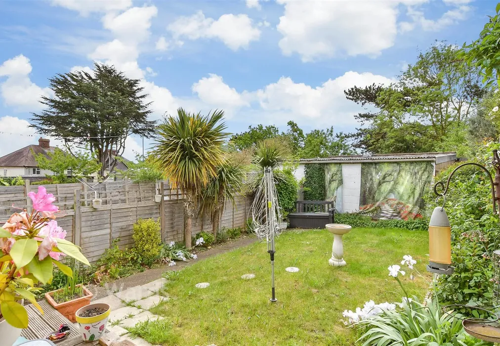 Rear Garden - Cedar Road, Strood, Rochester, Kent - Wards of Kent