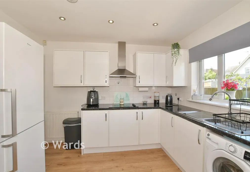 Kitchen - Central Avenue, Herne Bay, Kent - Wards of Kent