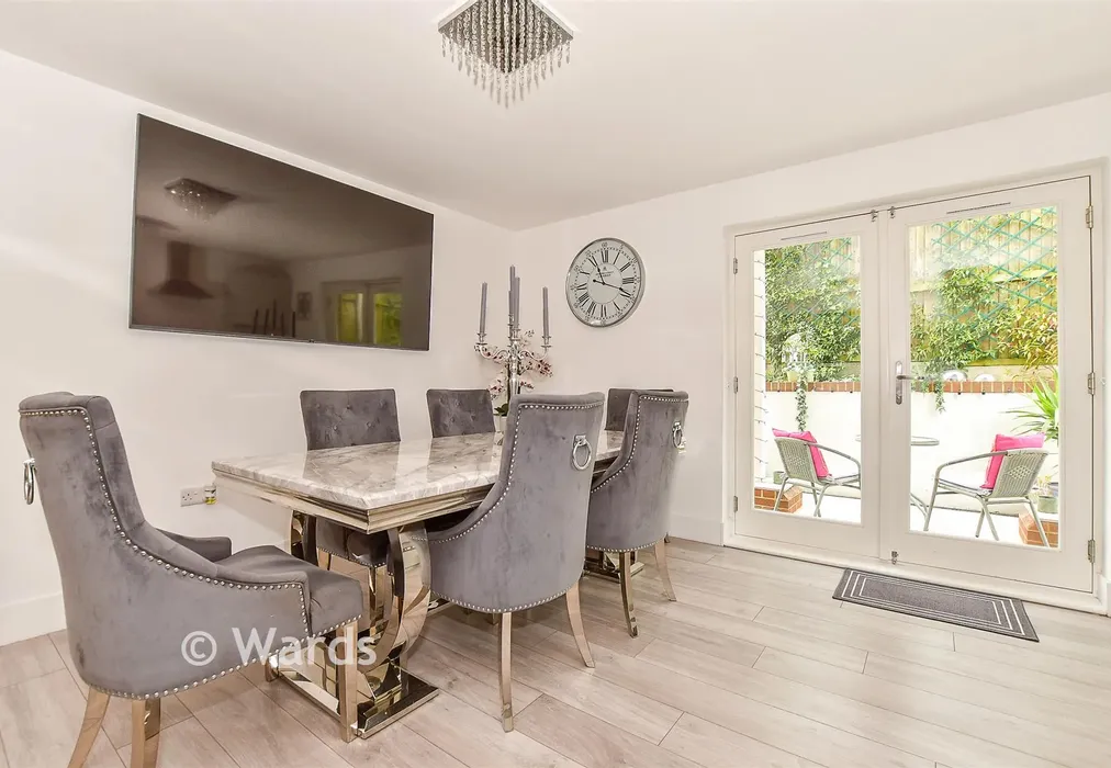 Kitchen/ Diner - Pembury Road, Tonbridge, Kent - Wards of Kent