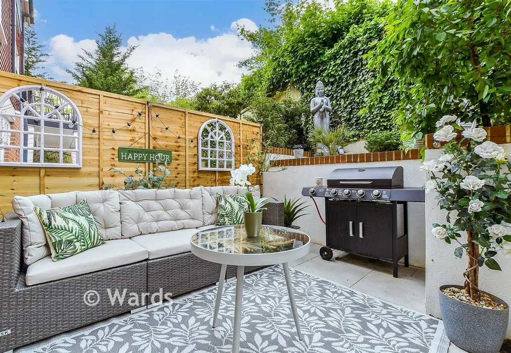 Patio / Decking - Pembury Road, Tonbridge, Kent - Wards of Kent