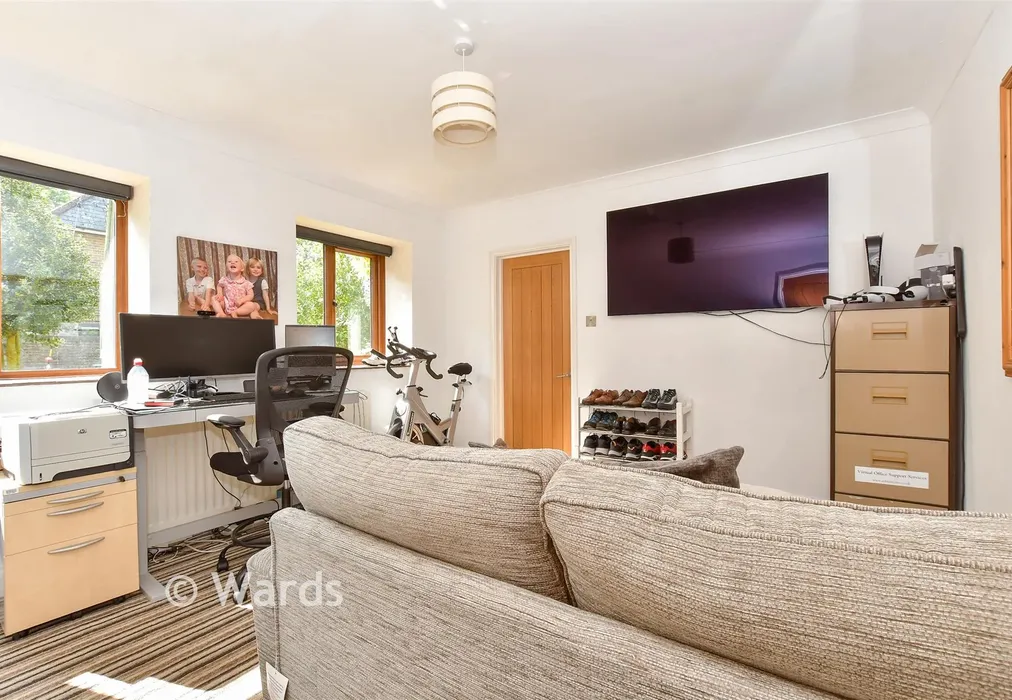Family Room - Ringwould, Deal, Kent - Wards of Kent