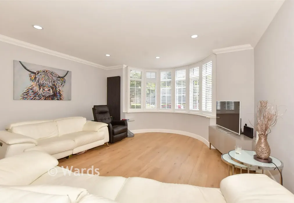 Lounge - Deanwood Road, Dover, Kent - Wards of Kent