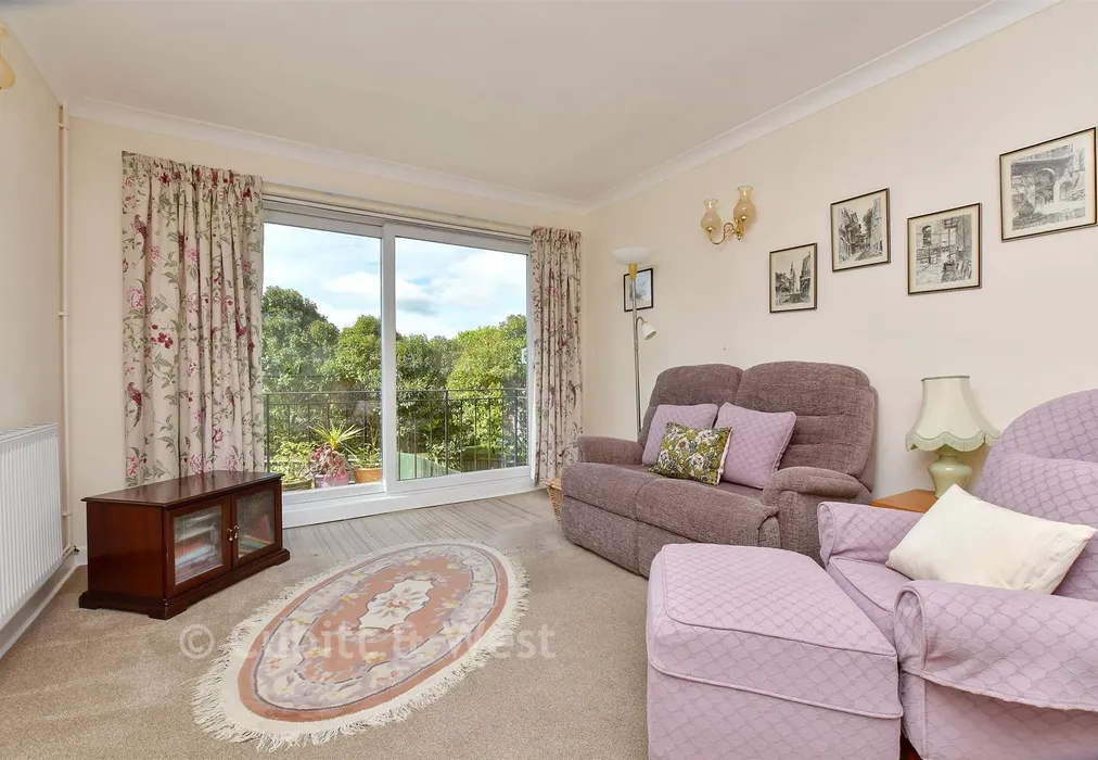 Lounge - Courtlands Crescent, Banstead, Surrey - Wards of Kent