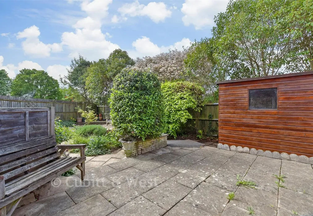 Rear Garden - Courtlands Crescent, Banstead, Surrey - Wards of Kent