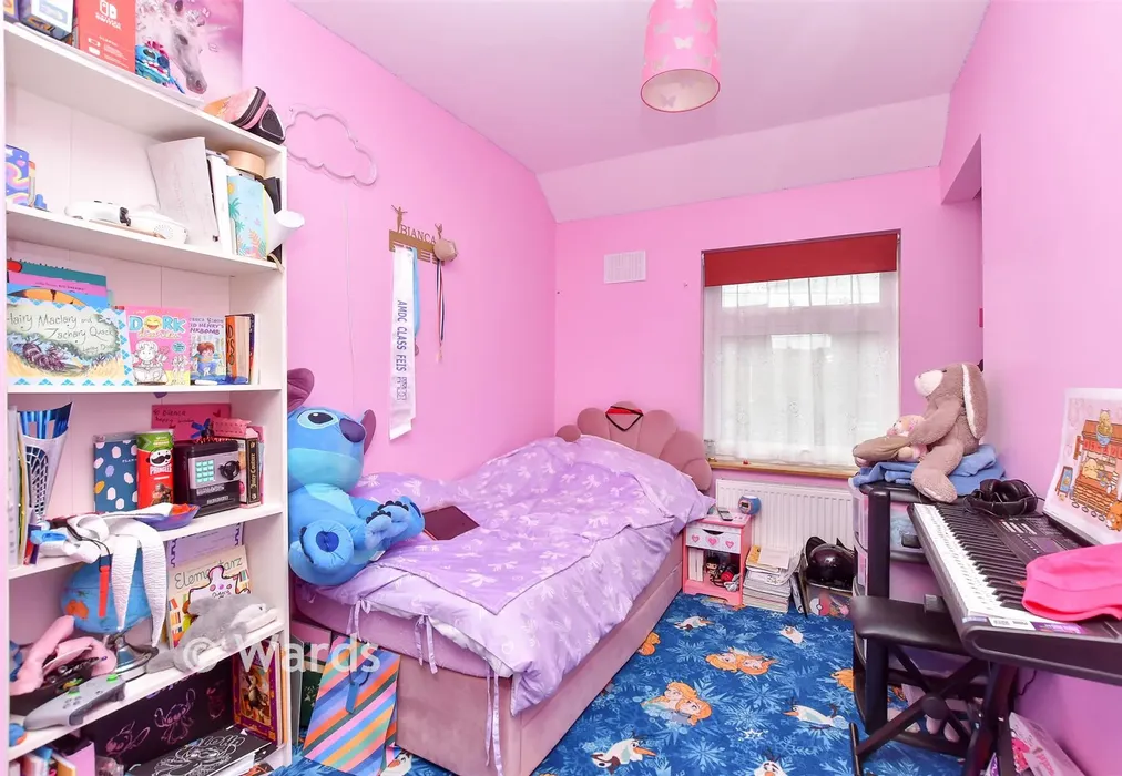Bedroom 3 - Blenheim Road, Sittingbourne, Kent - Wards of Kent