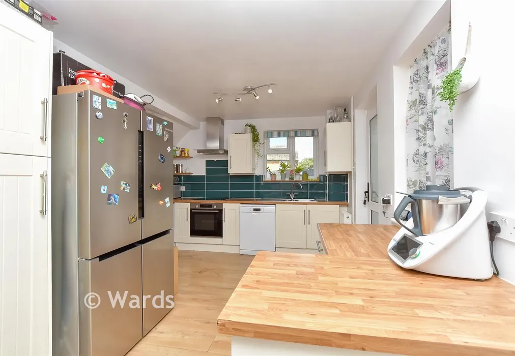 Kitchen/Diner - Blenheim Road, Sittingbourne, Kent - Wards of Kent