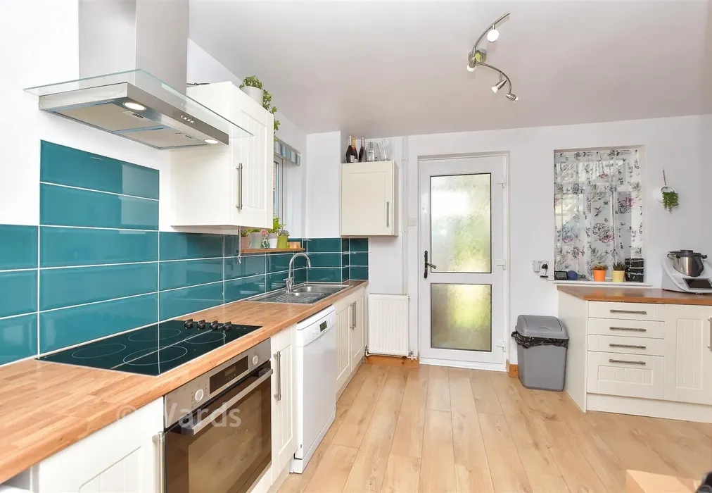 Kitchen/Diner - Blenheim Road, Sittingbourne, Kent - Wards of Kent