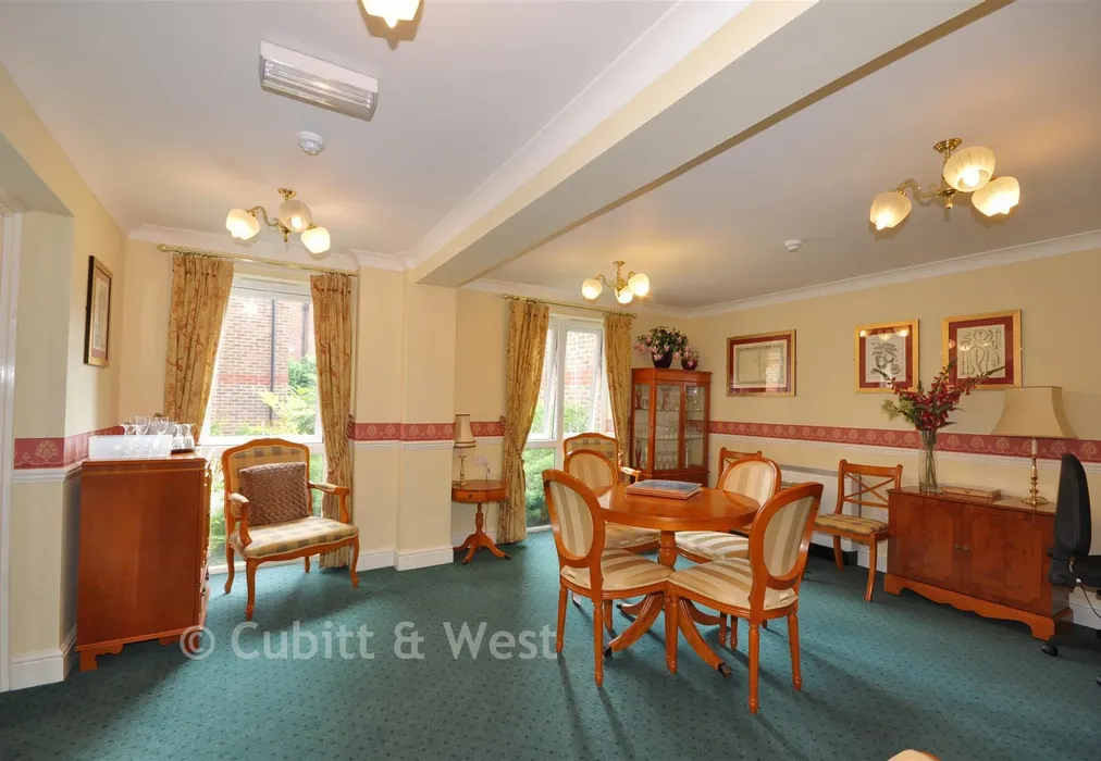 Communal Area - London Road, Redhill, Surrey - Wards of Kent