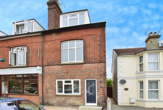 Farningham Road, Crowborough, TN6 - Wards of Kent