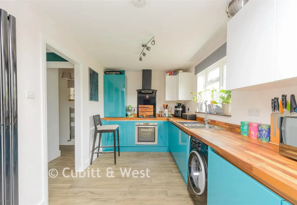 Kitchen - Mayfield Close, Redhill, Surrey - Wards of Kent