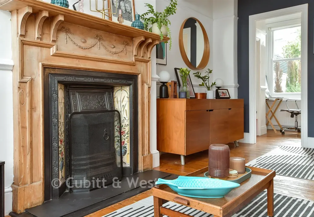 Internal Lifestyle Photograph - Osborne Road, Brighton, East Sussex - Wards of Kent