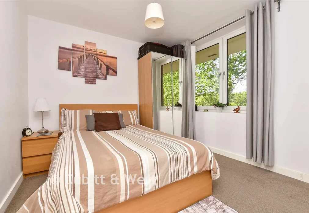 Bedroom 1 - Challenge Court, Leatherhead, Surrey - Wards of Kent