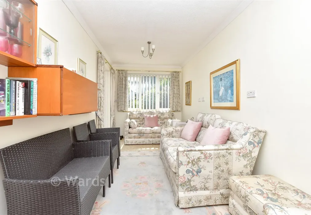 Garden Room - Brompton Farm Road, Strood, Rochester, Kent - Wards of Kent