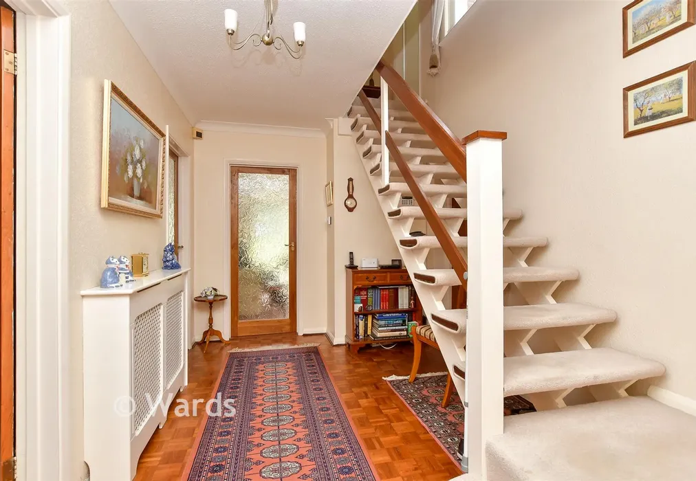 Entrance Hall - Brompton Farm Road, Strood, Rochester, Kent - Wards of Kent