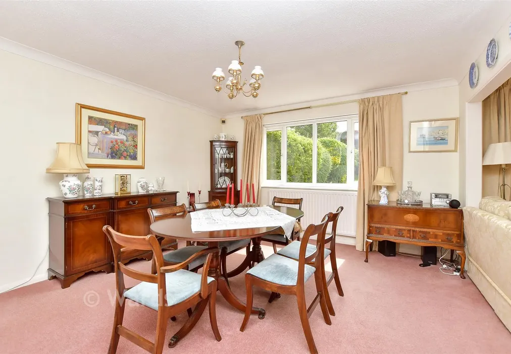 Dining Area - Brompton Farm Road, Strood, Rochester, Kent - Wards of Kent