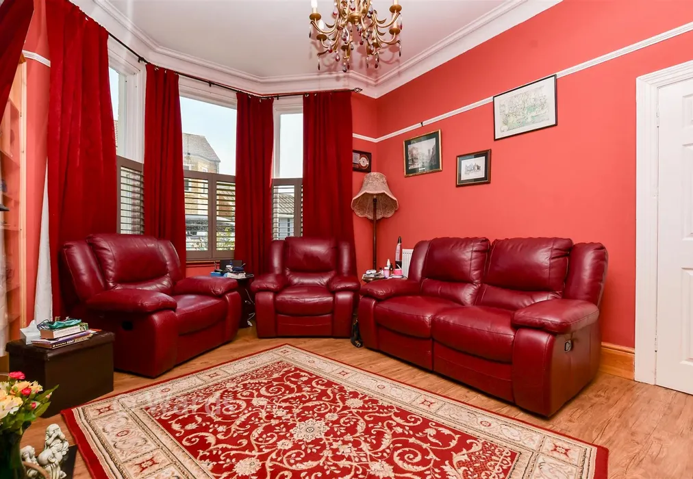 Lounge - Crescent Road, Westbrook, Margate, Kent - Wards of Kent