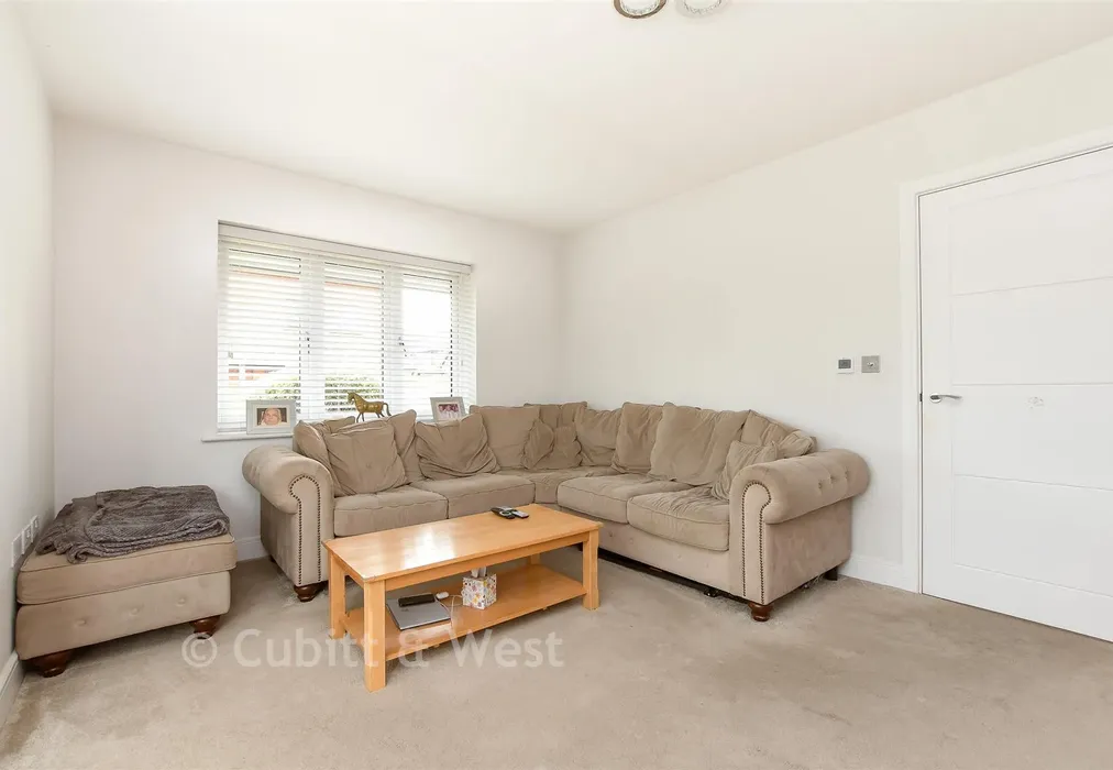 Lounge - Bellevue Farm Road, Pease Pottage, Crawley, West Sussex - Wards of Kent