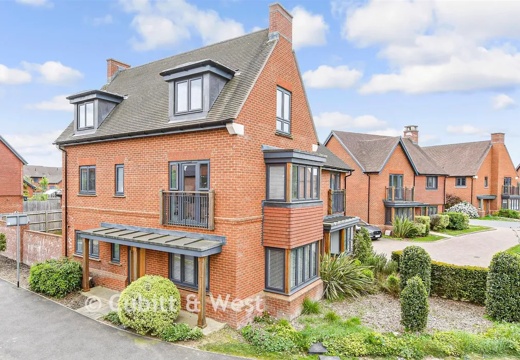 External (Web) - Bellevue Farm Road, Pease Pottage, Crawley, West Sussex - Wards of Kent