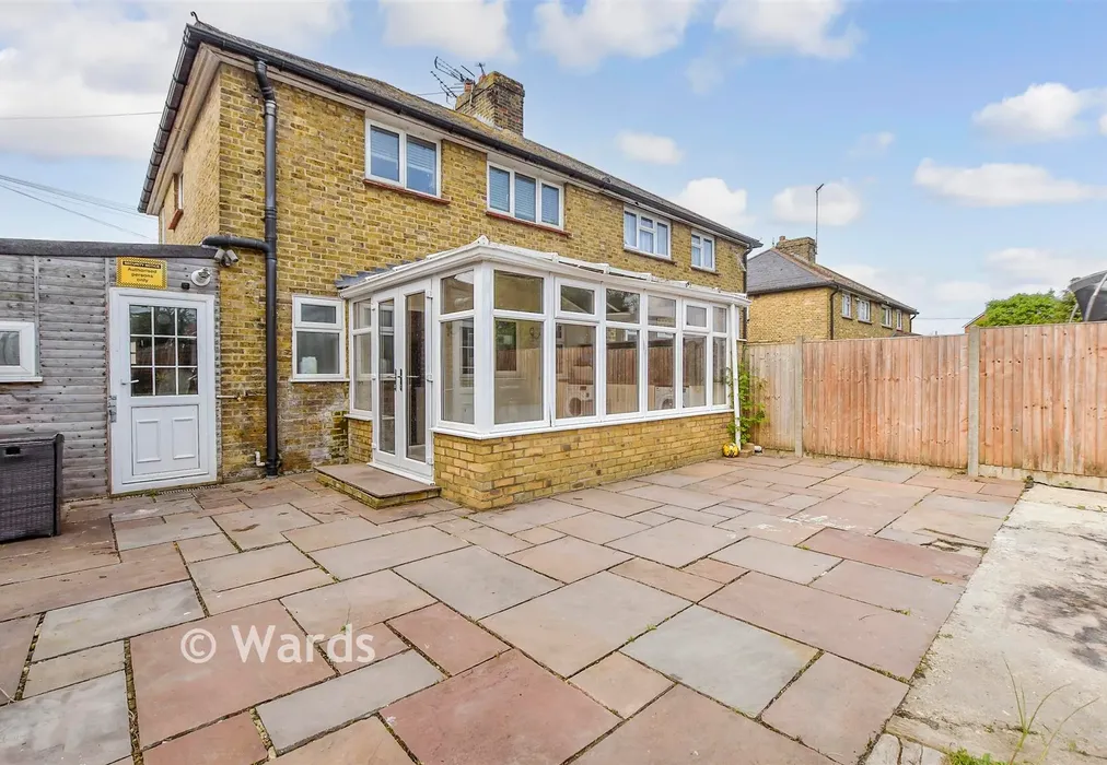 Patio / Decking - Aylesford Place, Willesborough, Ashford, Kent - Wards of Kent
